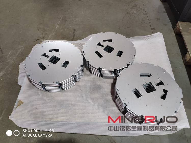 【鈑金加工知識(shí)】為什么水果罐頭大多用玻璃罐，肉罐頭用金屬罐子