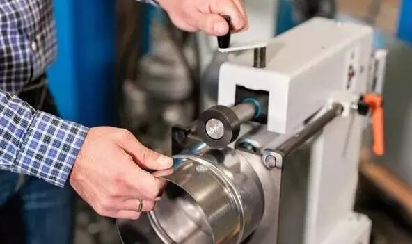 鈑金加工技術問題解說-鈑金加工珠海機箱機柜設備外殼激光切割中山銘偌金屬制品有限公司